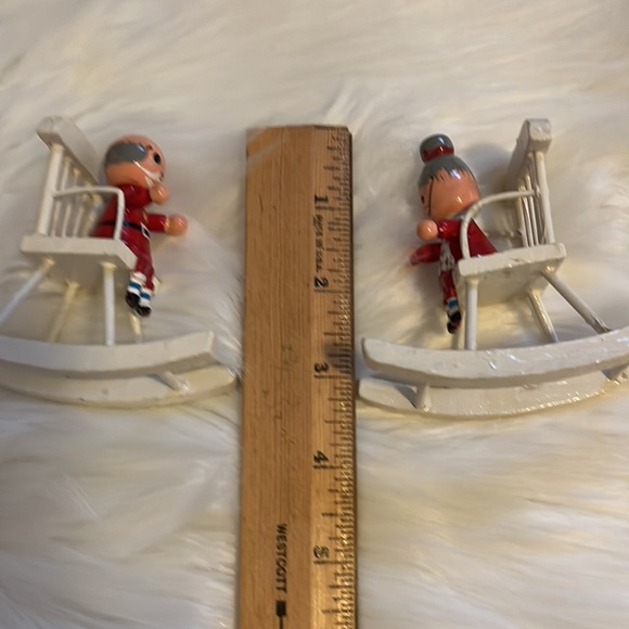 🤶Vintage Wooden Santa & Mrs Clause 3” Decorations🎅🏻 - Picture 2 of 4